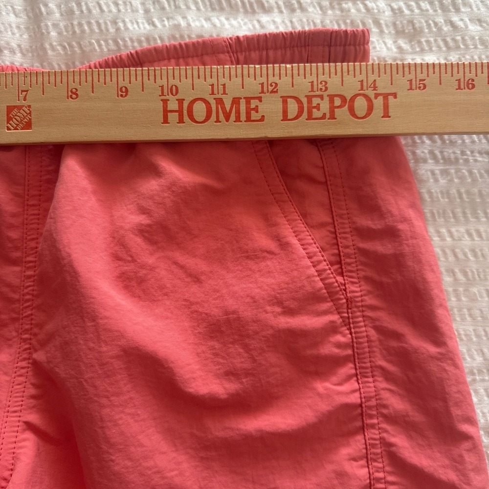 Patagonia Womens Small Baggies Shorts 5 Inch Inseam Coral Pink Pockets Pull On - Picture 5 of 7